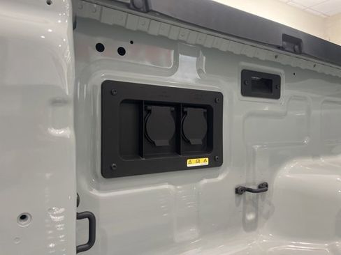 Used 2024 Ford Ranger XLT image 7