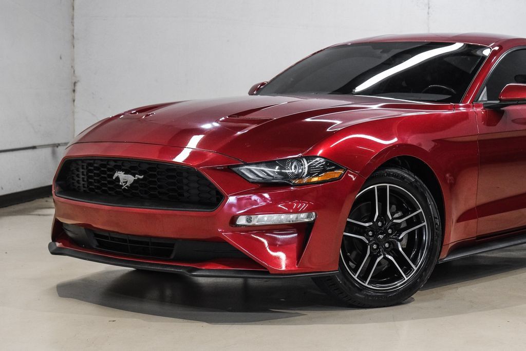 Used 2019 Ford Mustang Coupe RWD image 5