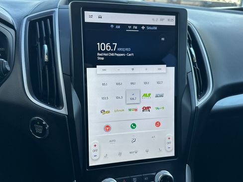 Used 2024 Ford Edge SEL w/ Convenience Package image 17