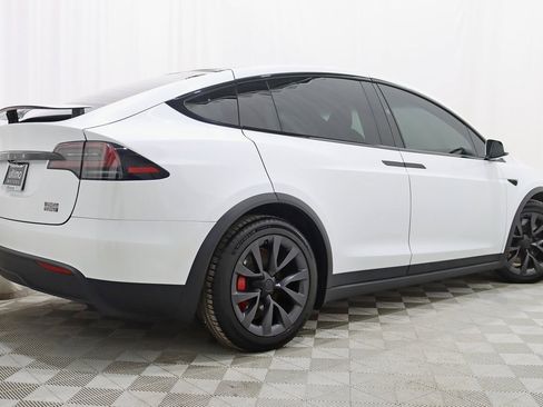 Used 2023 Tesla Model X Plaid image 8