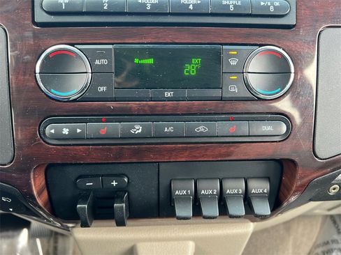 Used 2010 Ford F350 Lariat image 20