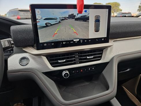 New 2026 Ford Explorer Active w/ Active Comfort Package RWD image 24