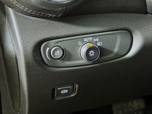 Used 2023 Chevrolet Blazer LT w/ Driver Confidence Package image 12