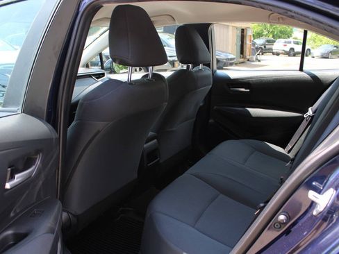 Used 2021 Toyota Corolla LE FWD image 21