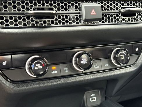 Certified 2025 Honda HR-V Sport image 20