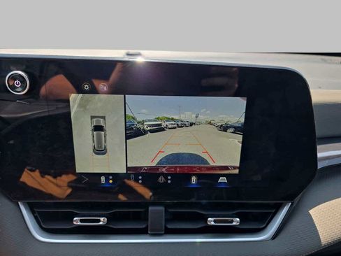 Used 2025 Chevrolet Equinox LT w/ Convenience Package II AWD/4WD image 20