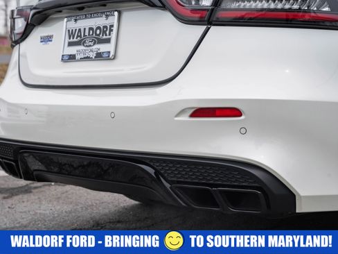 Used 2023 Nissan Maxima SR w/ Sport Mat Group image 9