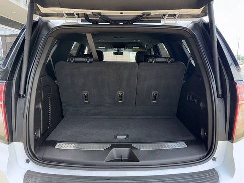 Used 2021 Chevrolet Tahoe Premier RWD image 14