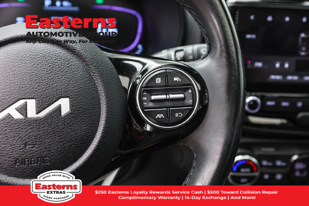 Used 2023 Kia Soul EX FWD image 17