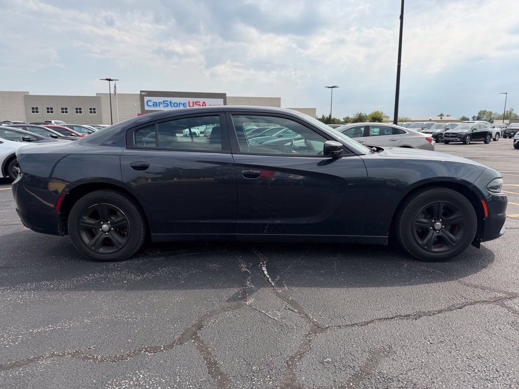 Used 2018 Dodge Charger SXT RWD image 8