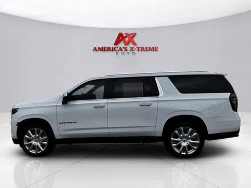 Used 2021 Chevrolet Suburban Premier w/ Premium Package image 2