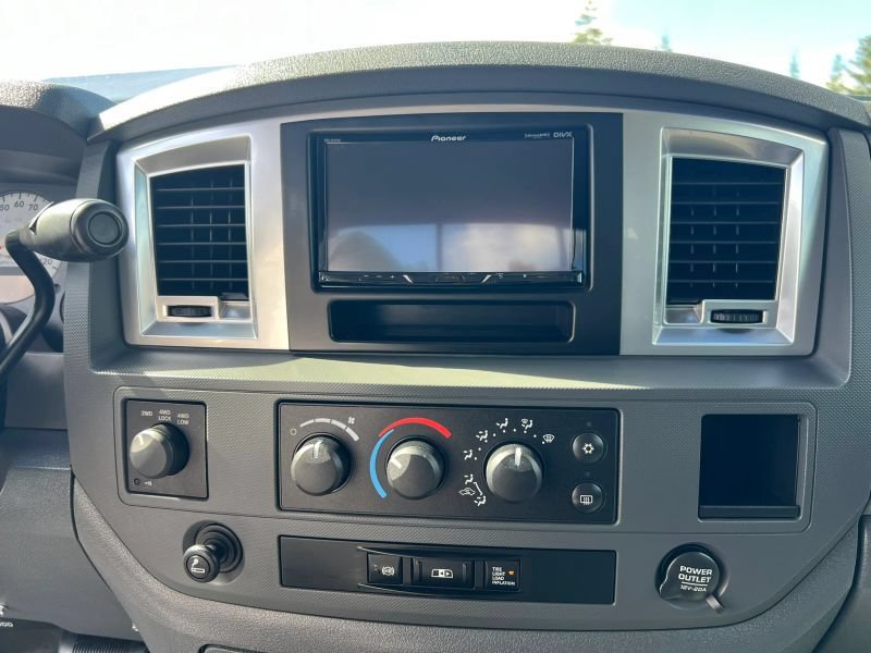 Used 2009 Dodge Ram 2500 Truck SLT w/ Popular Equipment Group AWD/4WD image 26