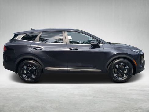New 2026 Kia Sportage LX image 2