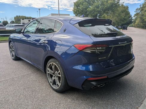 Certified 2022 Maserati Levante Modena image 3