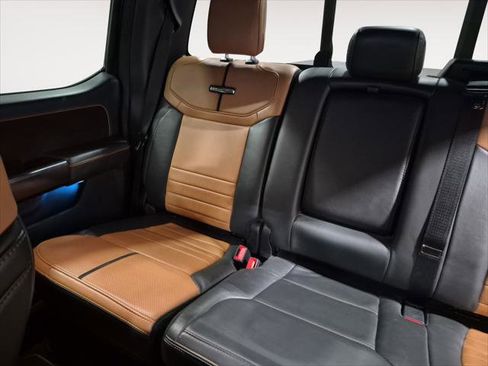 Certified 2022 Ford F150 Platinum w/ Equipment Group 701A High image 16