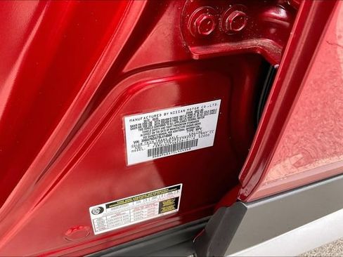 Used 2025 Nissan Kicks SR FWD image 32
