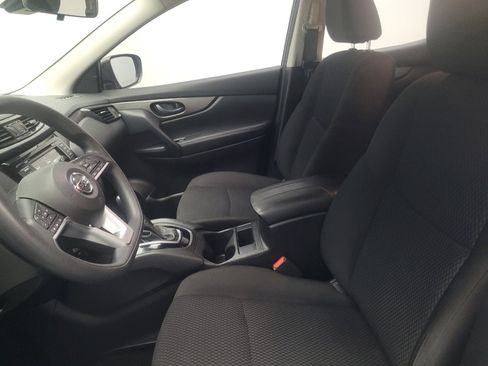 Used 2020 Nissan Rogue Sport S FWD image 17