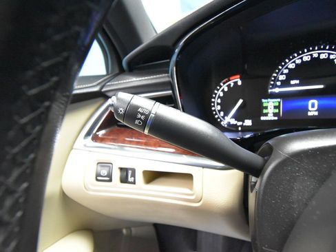 Used 2019 Cadillac XT5 Luxury image 14