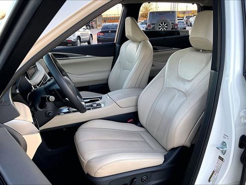 Used 2025 INFINITI QX60 Luxe image 33