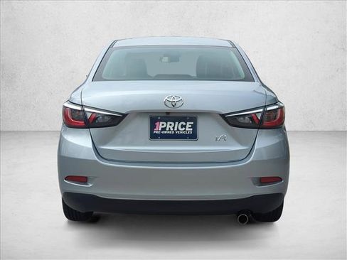 Used 2018 Toyota Yaris iA image 6