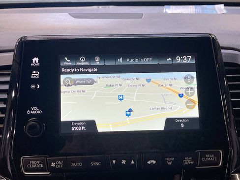 Used 2024 Honda Odyssey Elite image 13