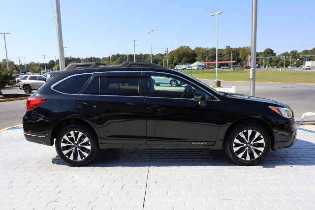 Used 2015 Subaru Outback 2.5i Limited AWD/4WD image 6