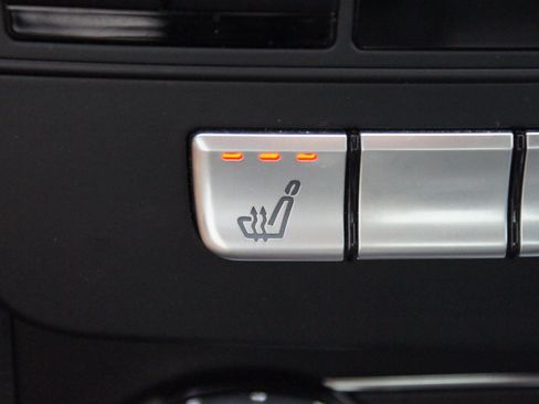 Used 2014 Mercedes-Benz C 250 Sedan image 8