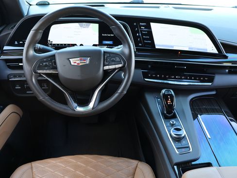 Used 2021 Cadillac Escalade Premium Luxury w/ Driver Assist Tech Package image 19