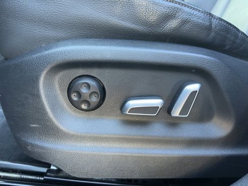 Used 2018 Audi Q3 2.0T Premium image 27