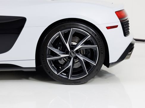 Used 2022 Audi R8 V10 performance w/ Premium Package RWD image 12