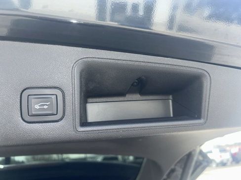 Used 2019 GMC Terrain SLT w/ Preferred Package image 40