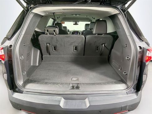 Used 2020 Chevrolet Traverse LT AWD/4WD image 14