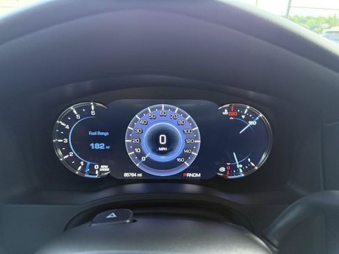 Used 2016 Cadillac Escalade Luxury AWD/4WD image 19