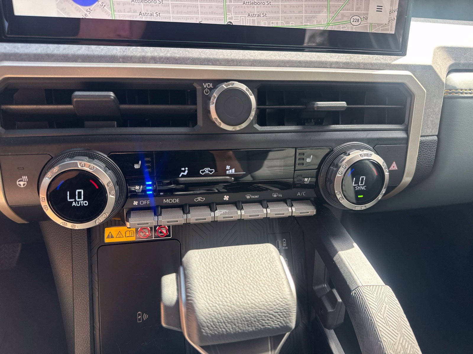Used 2025 Toyota Tacoma 4x4 Double Cab Hybrid image 30