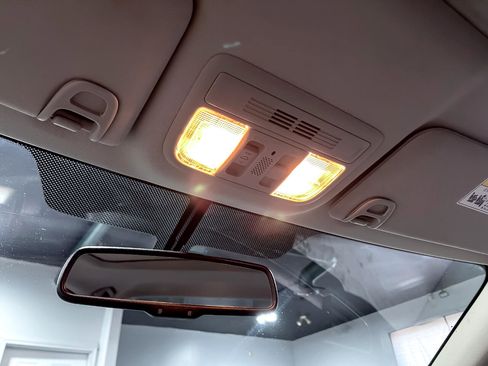 Used 2018 Honda Civic EX-L image 28