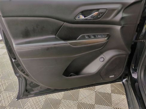 Certified 2018 GMC Acadia SLT image 22