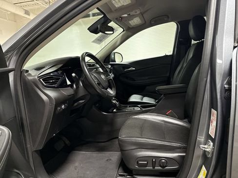 Used 2020 Buick Encore GX Essence AWD/4WD image 19