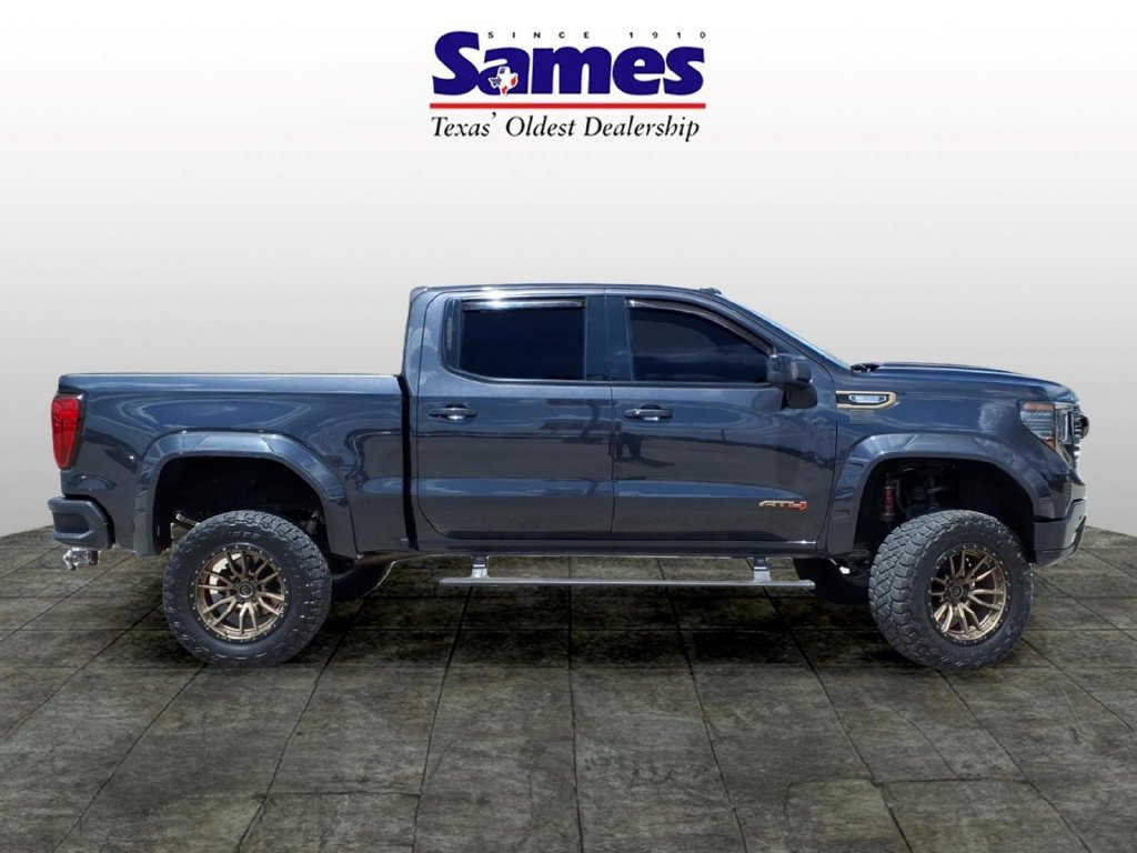 Used 2023 GMC Sierra 1500 AT4 w/ Technology Package AWD/4WD image 2