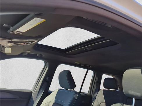 Used 2025 Jeep Grand Cherokee Laredo X w/ Luxury Tech Group I image 22