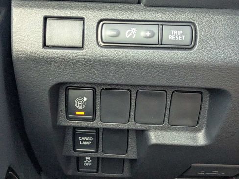 Used 2023 Nissan Frontier SV w/ Midnight Edition Package RWD image 27