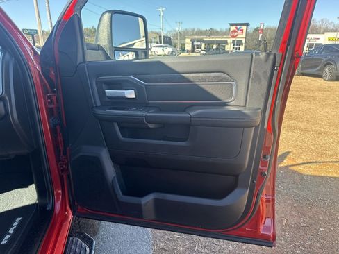 Used 2024 RAM 2500 Big Horn w/ Night Edition image 28