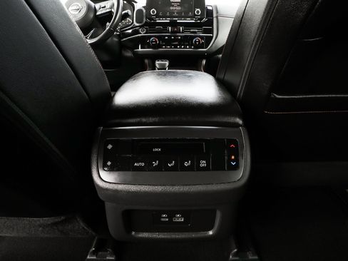 Used 2024 Nissan Pathfinder Rock Creek AWD/4WD image 37