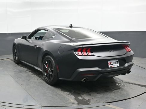 Used 2025 Ford Mustang GT Premium RWD image 10