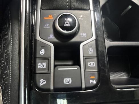 Used 2022 Kia Sorento SX Prestige image 26