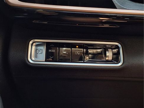 Used 2024 Buick Envision Sport Touring AWD/4WD image 10