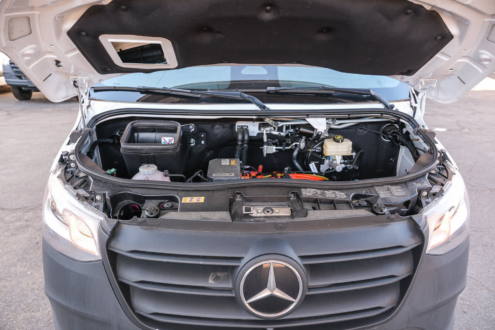 New 2025 Mercedes-Benz eSprinter 170 Cargo image 30