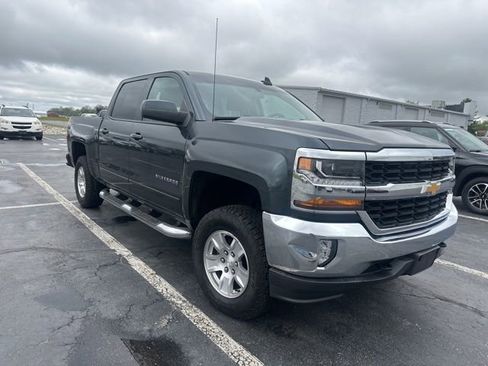 Used 2018 Chevrolet Silverado 1500 LT w/ All Star Edition AWD/4WD image 6