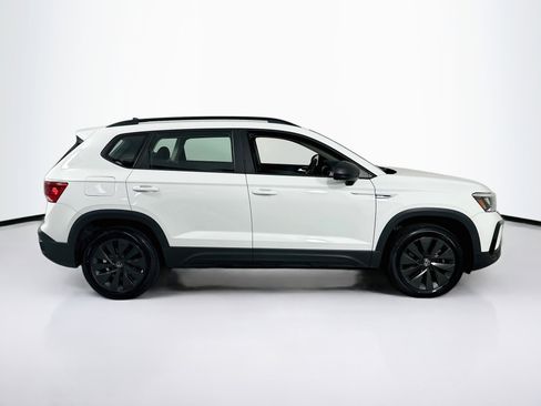 Used 2023 Volkswagen Taos S FWD image 4