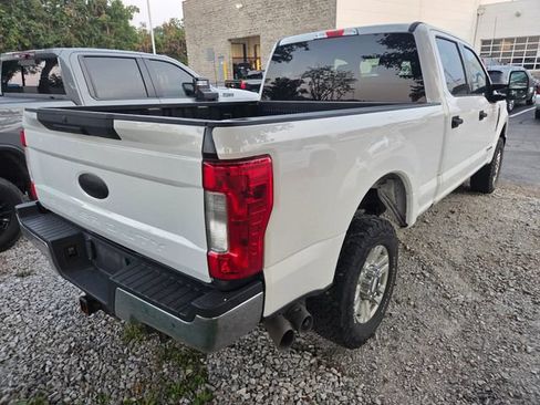 Used 2017 Ford F250 XLT AWD/4WD image 5