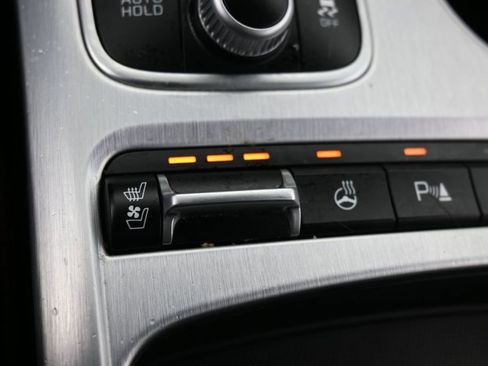 Used 2023 Kia Stinger GT2 AWD/4WD image 30